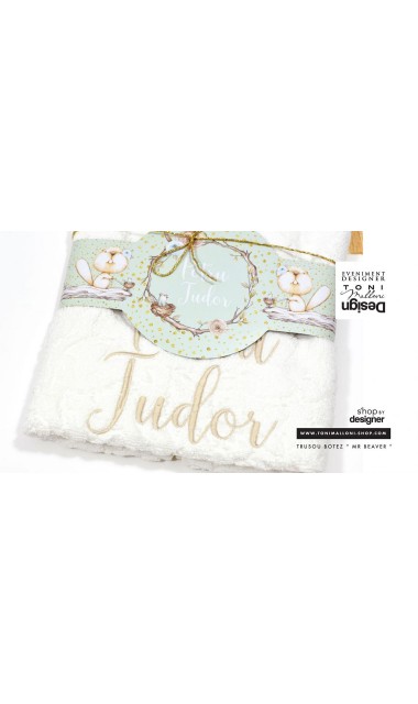 Trusou de botez cu castori, buline gold si ramuri de brad personalizat pentru baieti 5